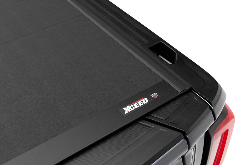 Extang 85895 Xceed Hard Folding Tonneau Cover for 20-23 Jeep Gladiator JT 5'Bed
