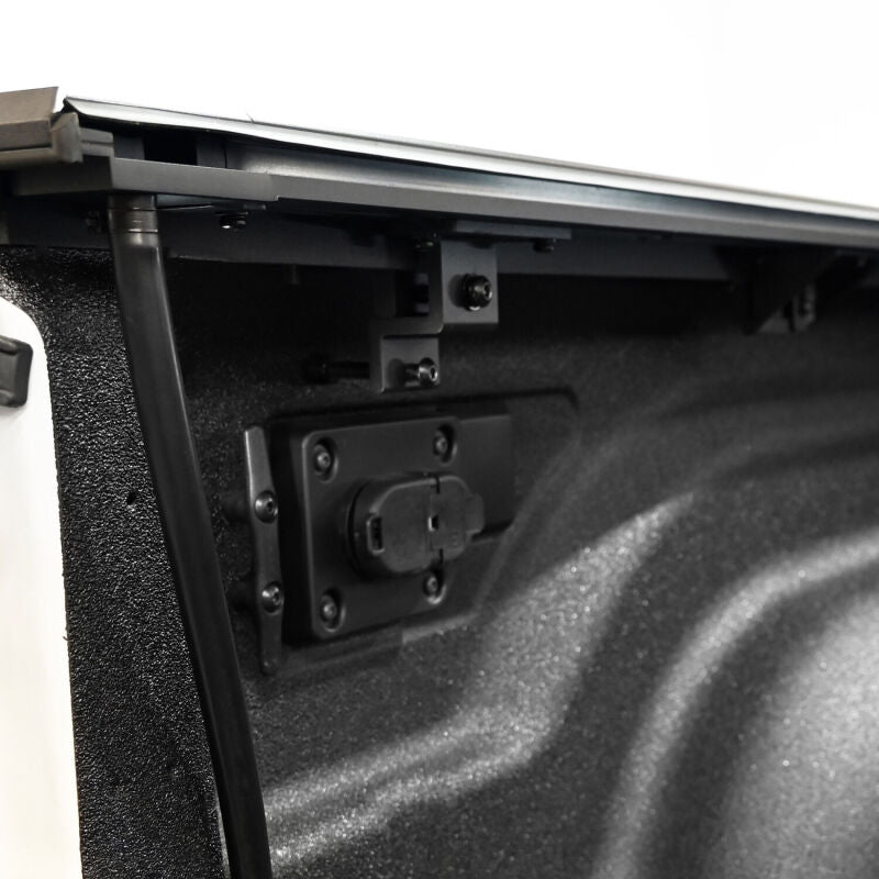 Westin 19-54025 Electric Retractable Tonneau Cover for 19+ RAM 2500/3500 6.5'