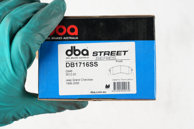 DBA Street Series Front Brake Pads | Jeep Grand Cherokee (99-04) (DB1716SS)