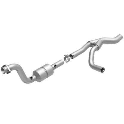 MagnaFlow Direct Fit Catalytic Converter 04-06 Dodge Durango 5.7L Passenger Side