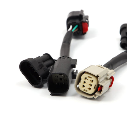 AlphaRex For 16-18 Silverado 1500 / 17-19 Silverado 2500HD/3500HD/ 17-19 GMC Sierra 1500/2500/3500 with stock LED tail lights to AlphaRex LUXX-Series Tail Lights Converters