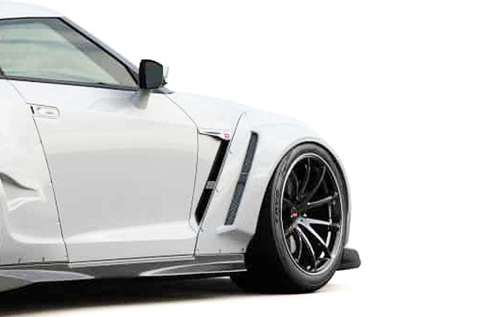 GReddy GRacer Front Over-Fender Set | 2017-2021 Nissan GTR  (17520252)