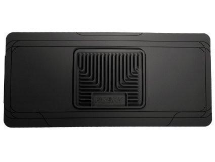Universal Classic Style Center Hump Black Floor Mat (w/o Shifter Console) by Husky Liners (53001)