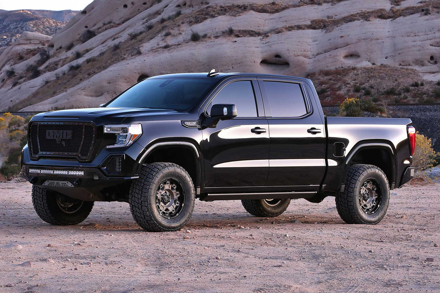 Fabtech 3in Budget Suspension System w/ ARC | GM C/K1500 Pickup (19-22) (K1128)