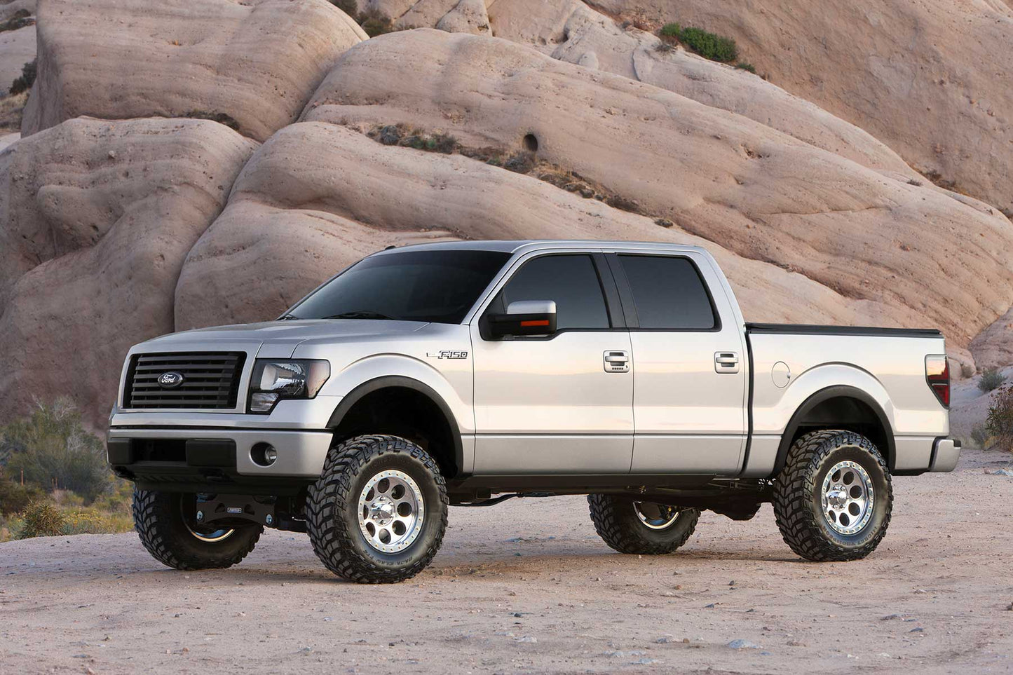 Fabtech 6in Basic System Gen II w/ Performance Shocks | Ford F150 4WD (09-13) (K2190)