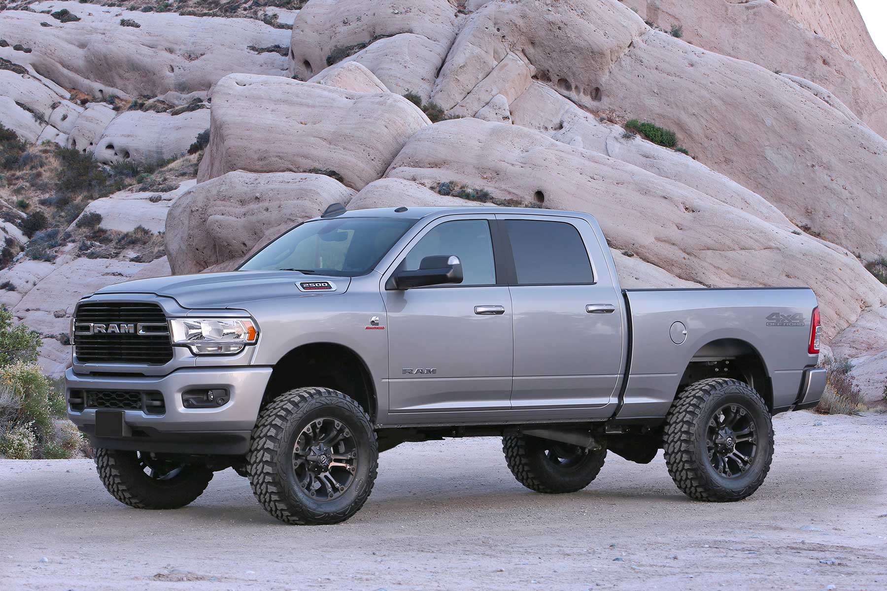 Fabtech 5in Basic Kit w/ Stealth | Ram 2500 4WD (19-22) (K3173M)