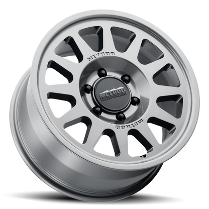 Method MR703-HD Gloss Titanium | 18x9" +40mm | 6x5.5mm Wheel