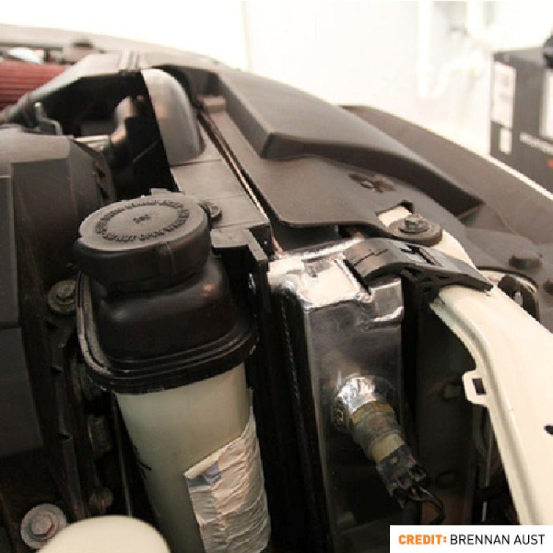Mishimoto Performance E30/E36 Aluminum Radiator | 1988-1999 BMW 3-Series (MMRAD-E36-92)