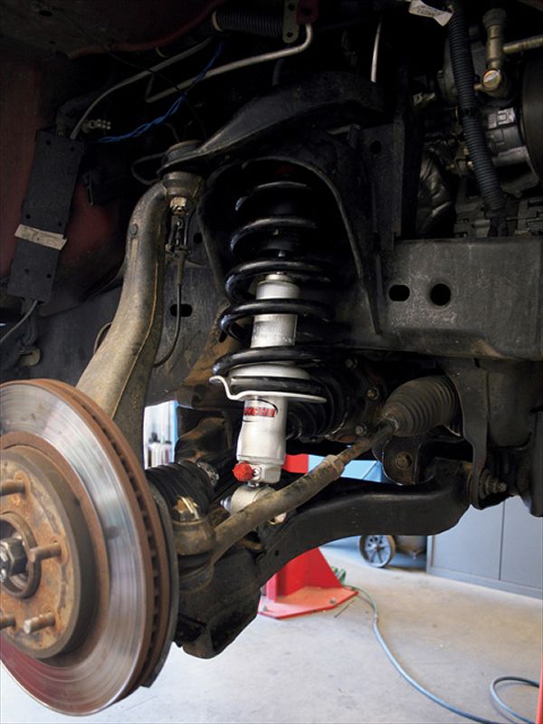 Rancho Quicklift Leveling Strut + Rear RS5000x Gas Shocks Set w/2" lift - 2007-2014 Chevrolet Suburban 1500 4WD RWD