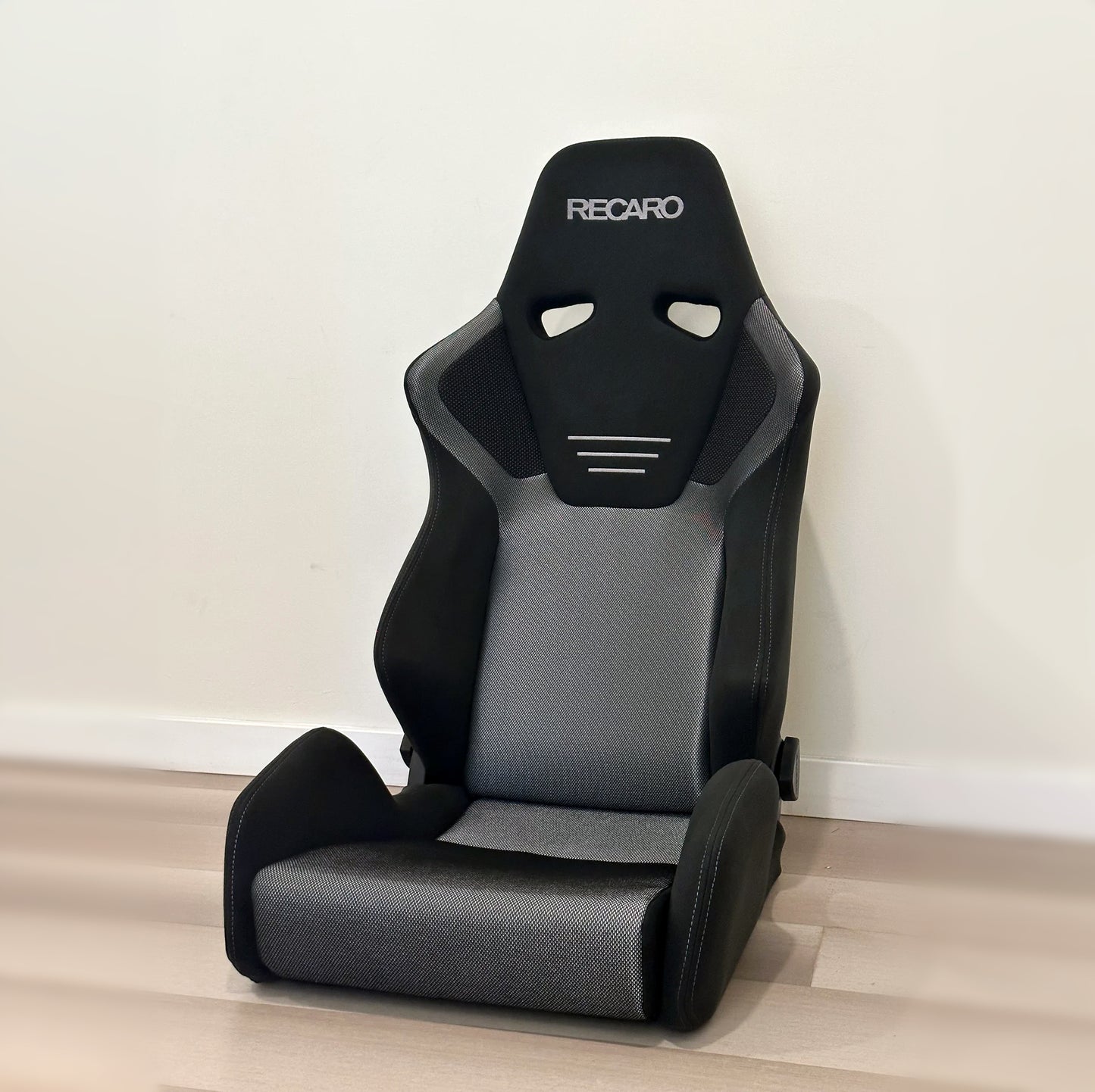 Recaro SR-6 GK100 Sport Seat - Silver Mesh