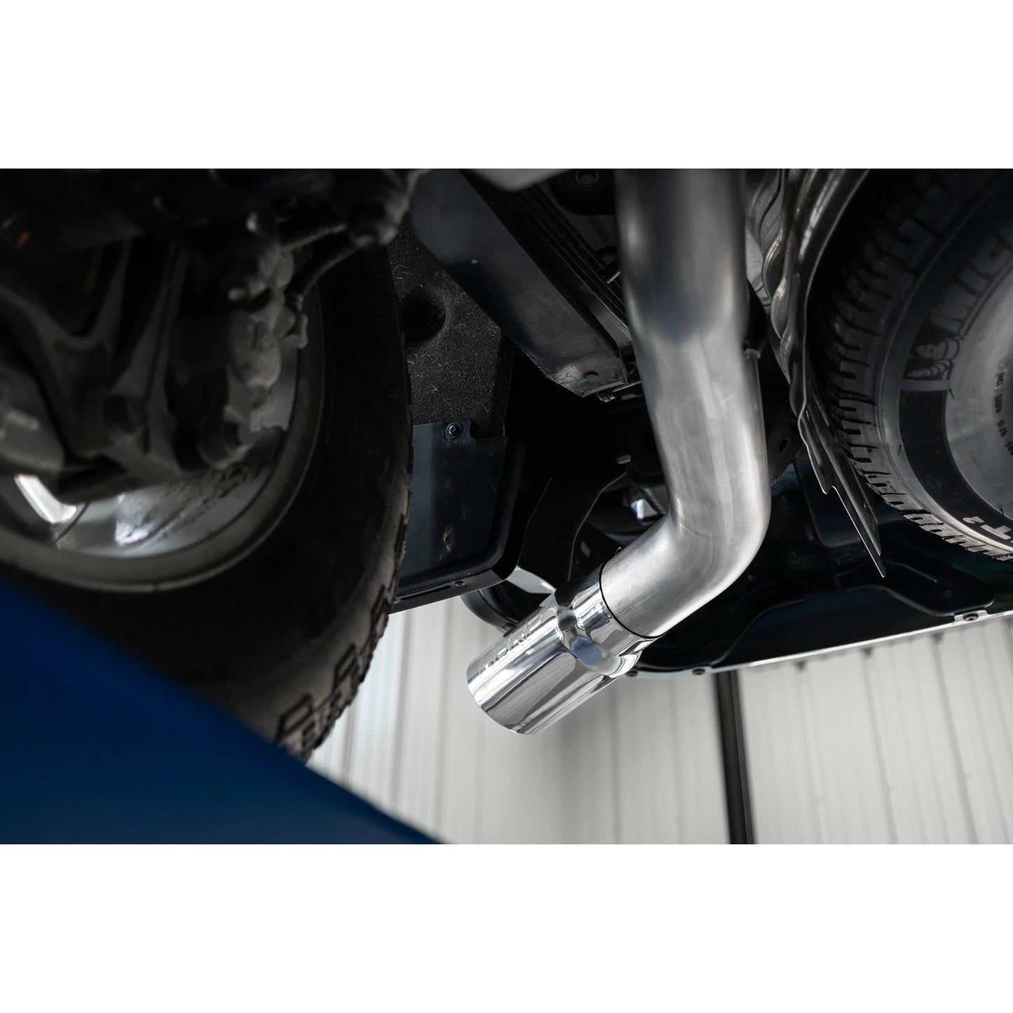 MBRP 4in Single Side Exit Pro Series T304 Exhaust | Chevy/GMC 2500/3500 HD 6.6L V8 (20) (S5093304)