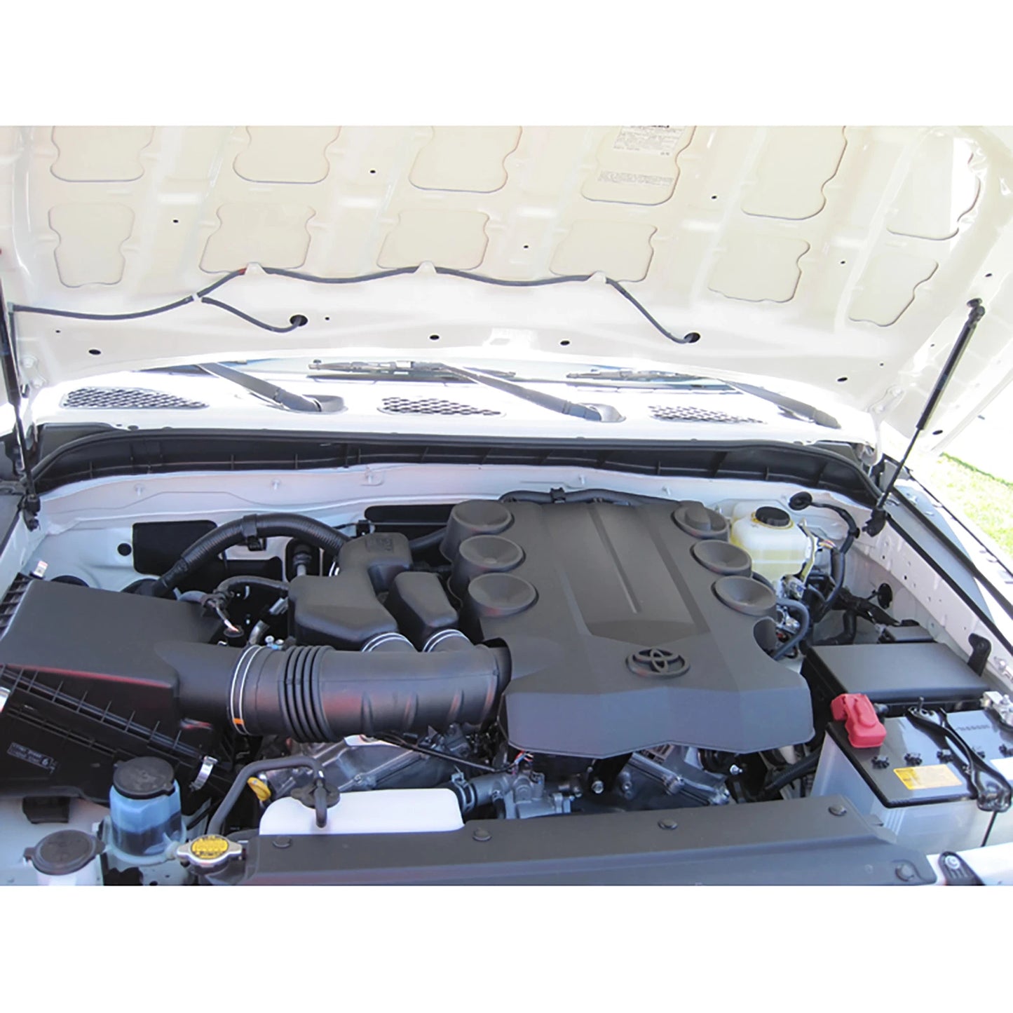 K&N Engineering Drop In Air Filter: Toyota 4 Runner 4.0L V6 / FJ Cruiser 2010 4.0L V6