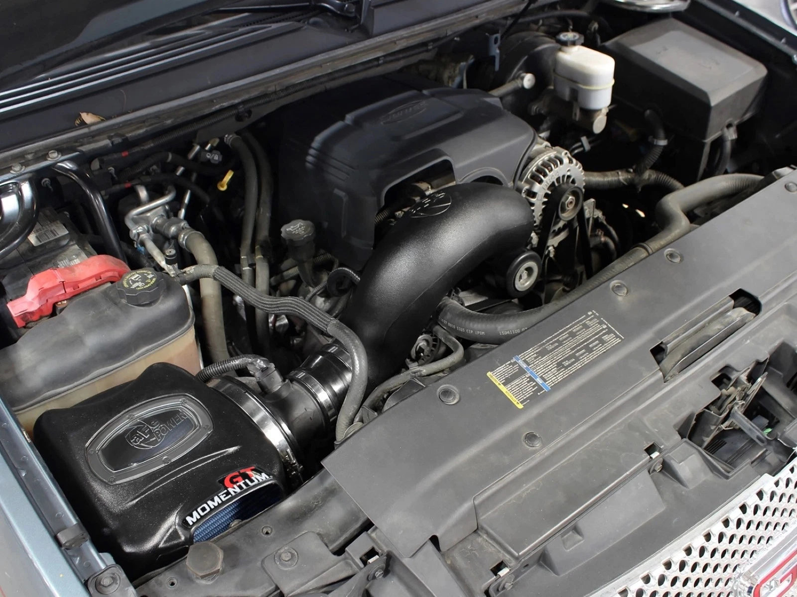 aFe Momentum GT V8 4.8/5.3/6.0/6.2L Cold Air Intake | GM Trucks/SUVs (54-74102)