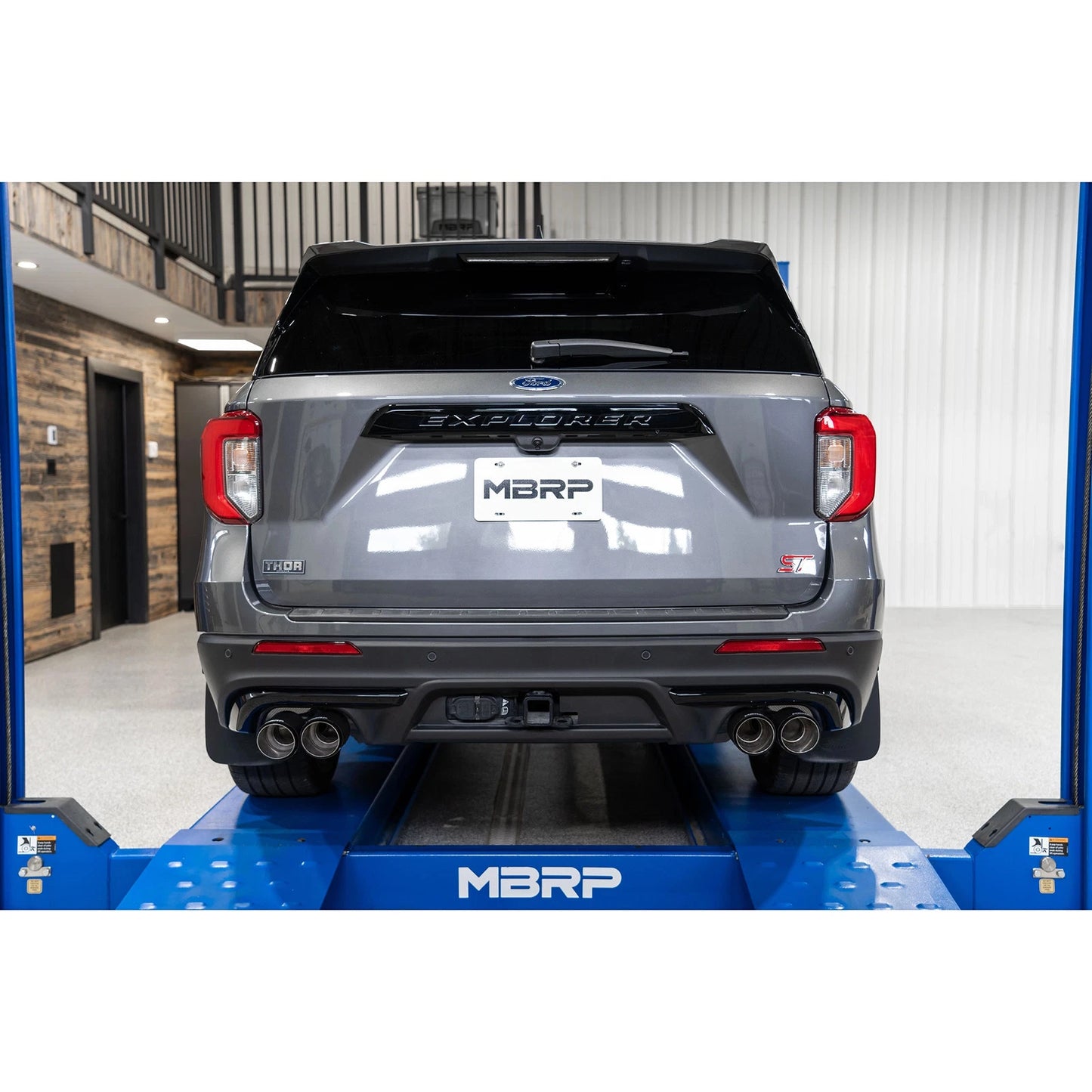 MBRP 2.5in Dual Rear Exit Axle Back w/ Quad CF Tips | Explorer ST 20-21 (S52033CF)