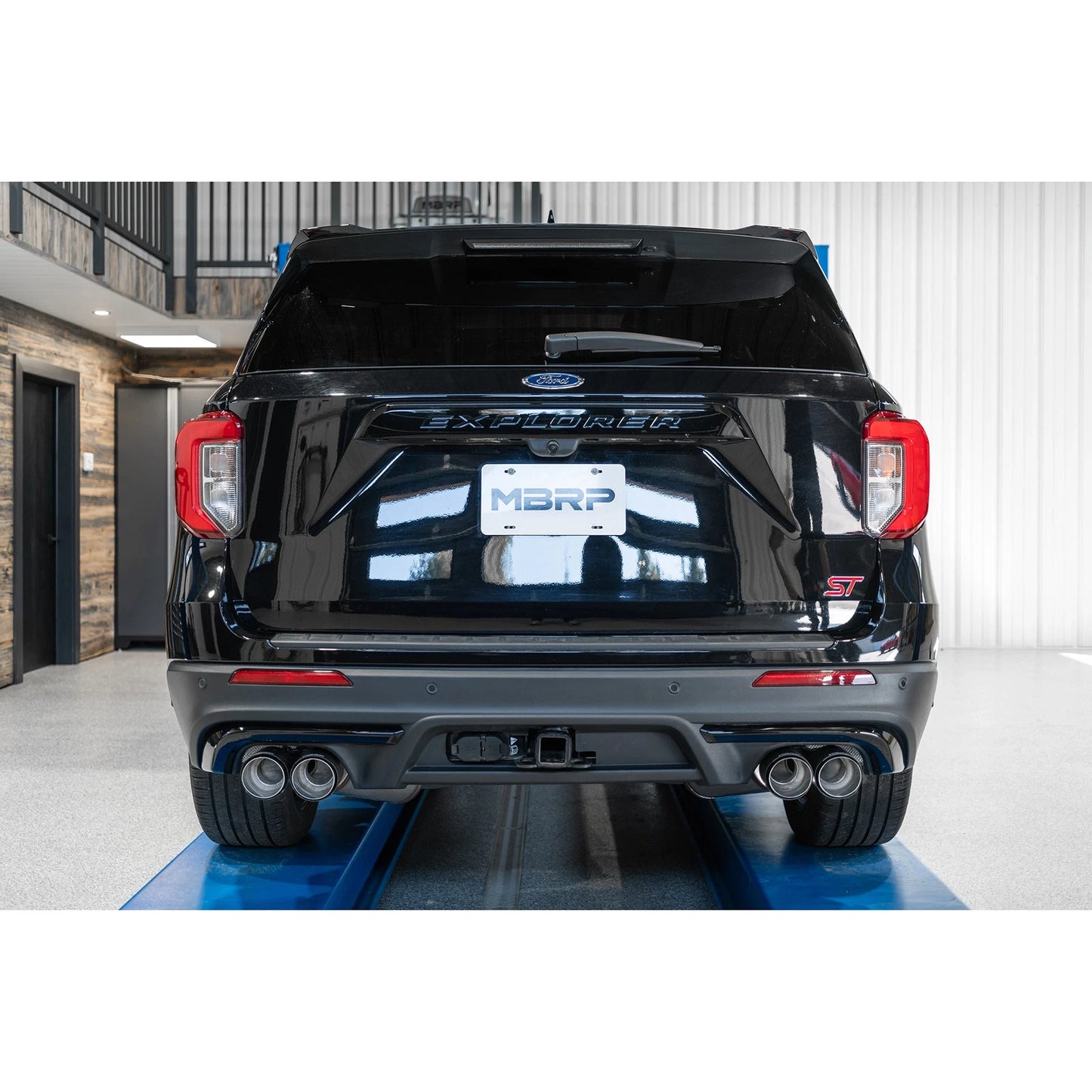 MBRP 2.5in Cat-Back Dual Rear Exit Exhaust w/ Carbon Fiber Tips | Ford Explorer ST 20-21 (S52053CF)