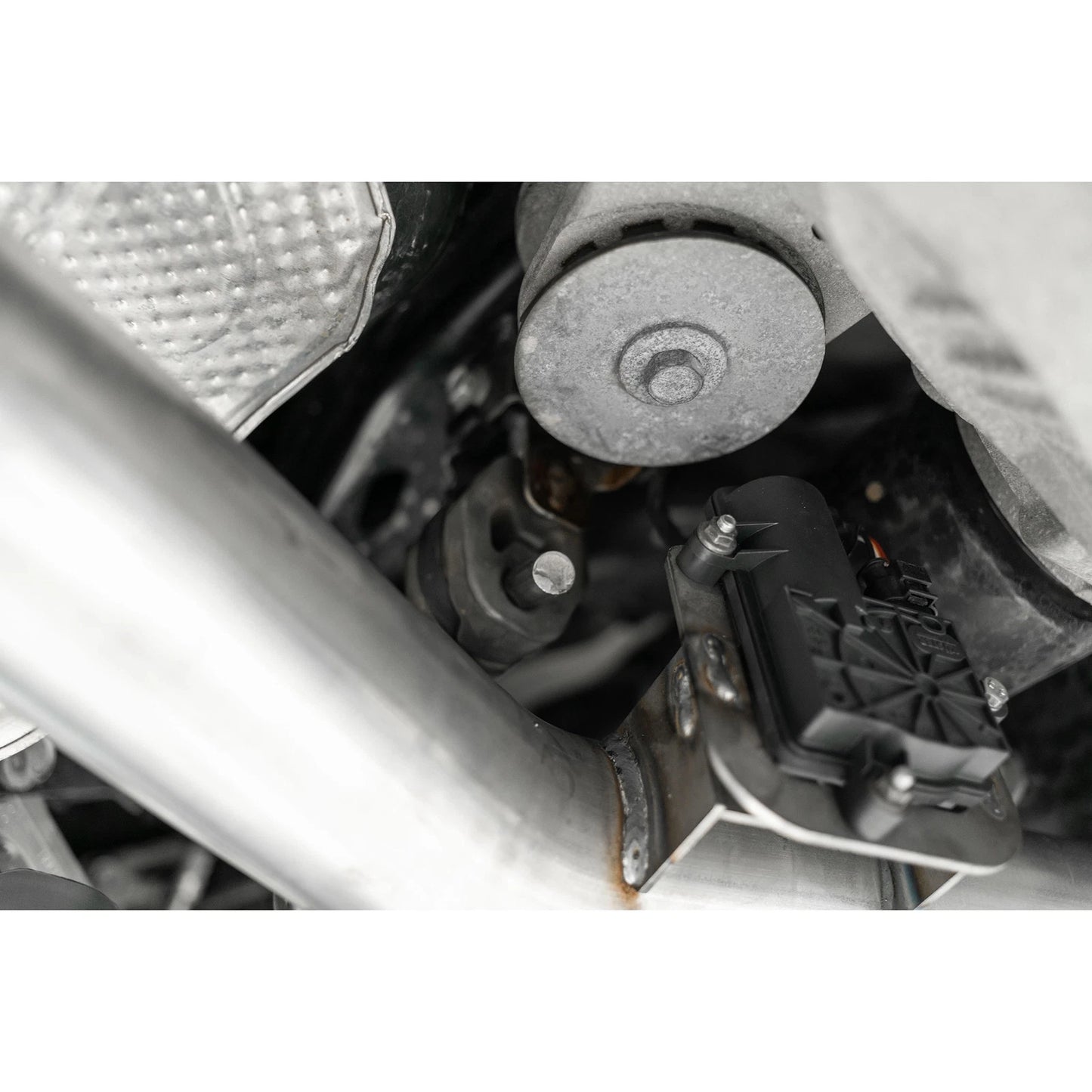 MBRP Perf Series 3in D&S Cat-Back Exhaust w/ CF Tips | Dodge Challenger 16+ (S71143CF)
