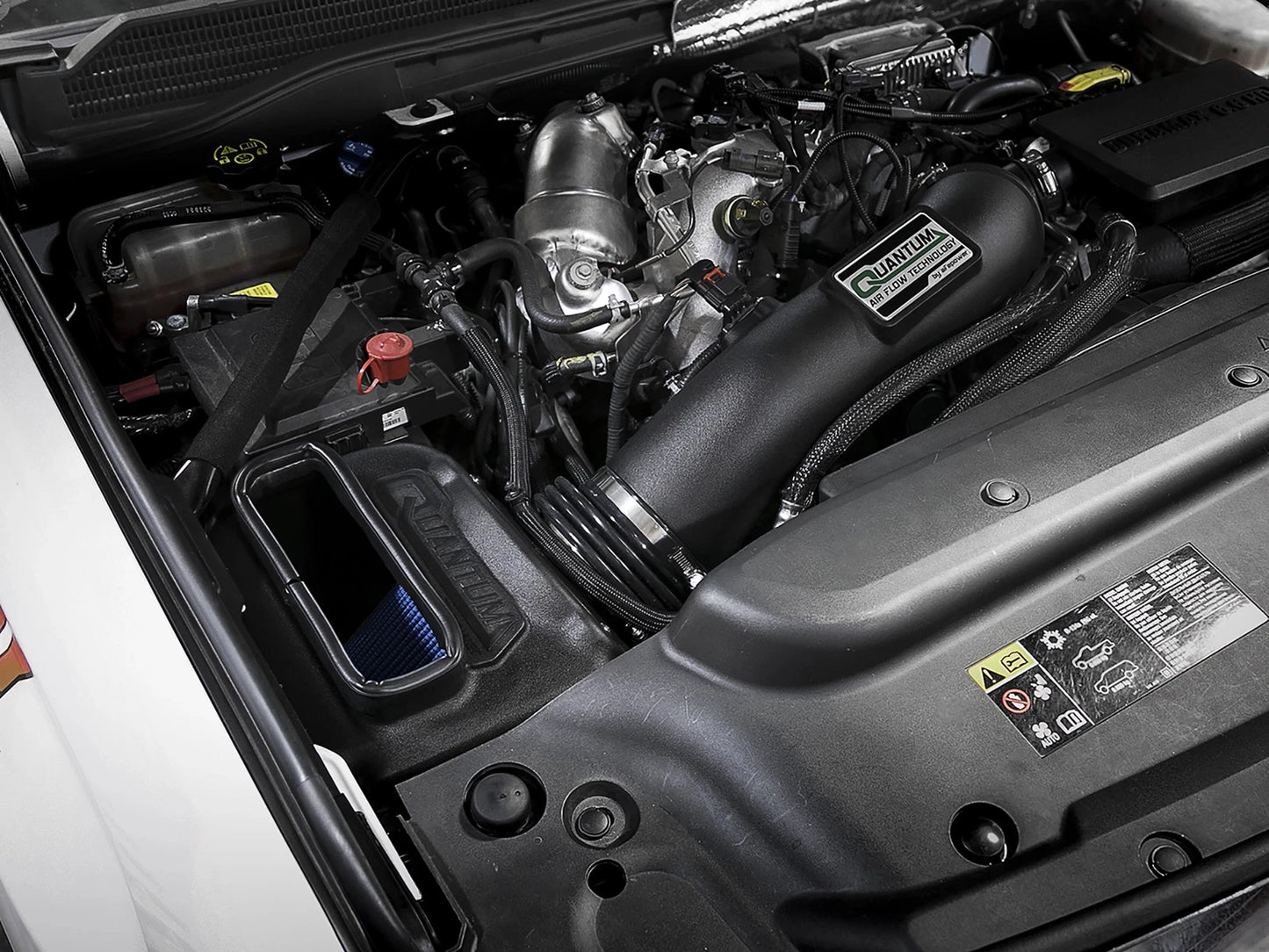aFe Quantum Pro 5R Cold Air Intake System | GM/Chevy Duramax V6-6.6L L5P (53-10007R)