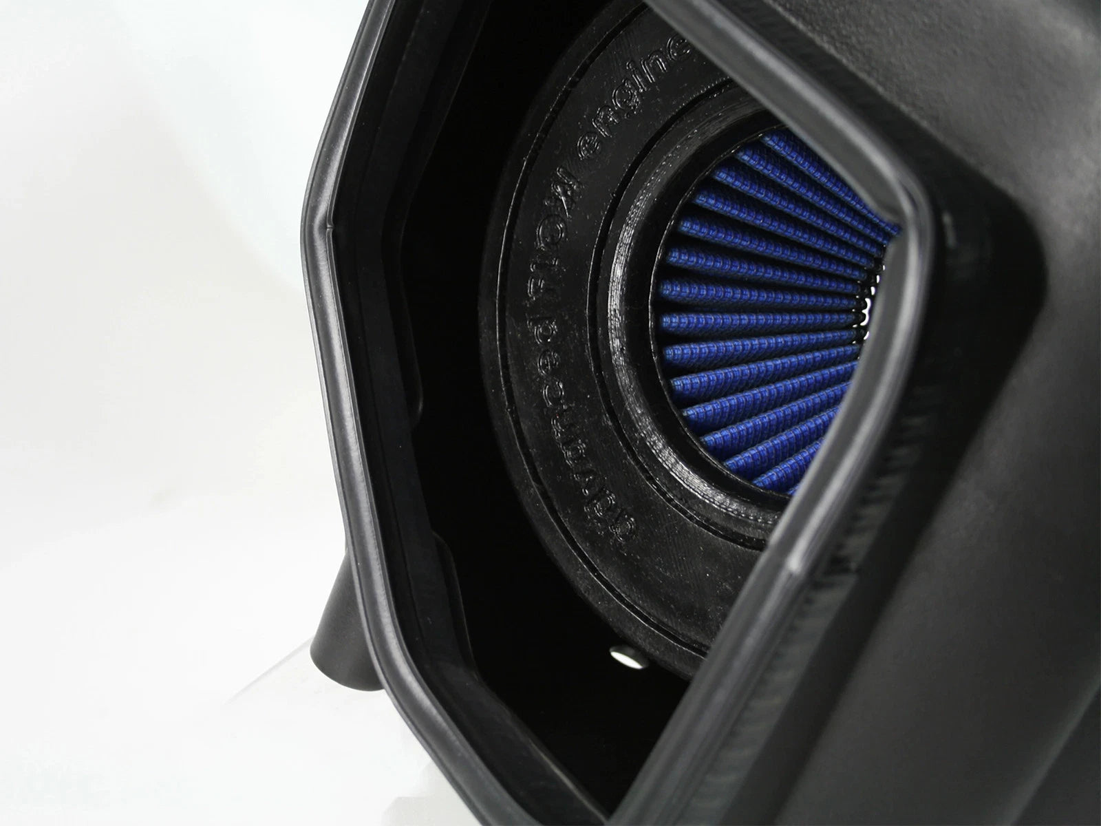 aFe Momentum HD CAI w/ Pro 10R Filter | GM Diesel Trucks 11-16 50-74006-1 (50-74006-1)