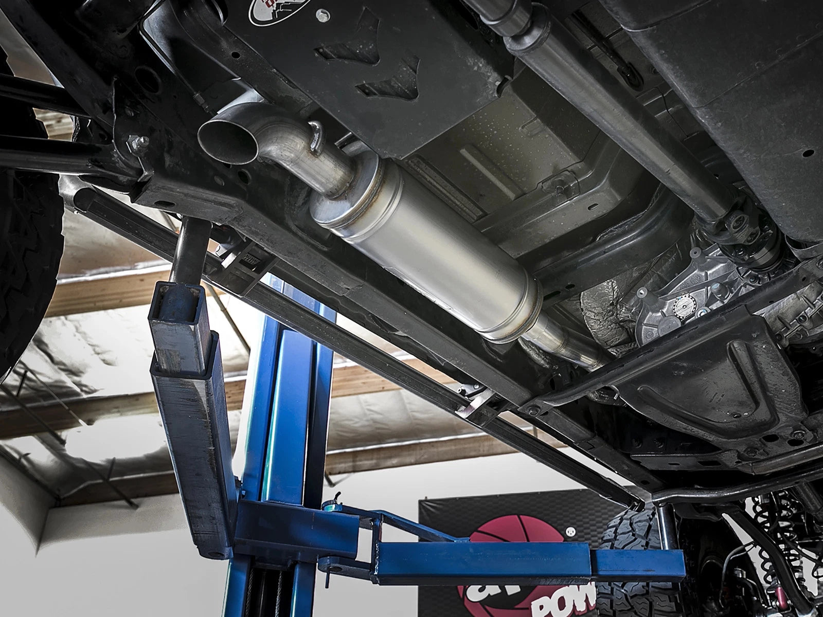 aFe 2.5-3in SS Cat-Back Exhaust Jeep JK (12-18)/3.8L (07-11) (49-48069)