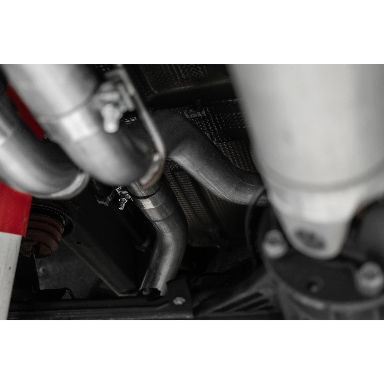 MBRP 2.5in Cat-Back Dual Rear Exit Exhaust T304 | Chevrolet Silverado 1500 2019 4.3L/5.3L (S5085304)
