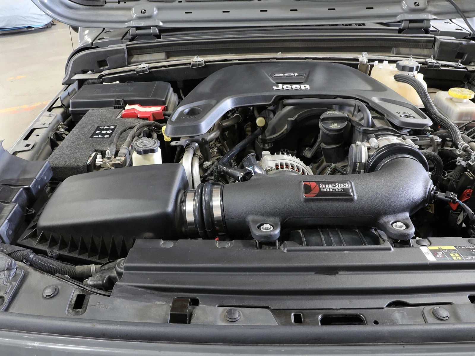 aFe Super Stock Pro Dry S Induction System | Jeep Wrangler JL/Gladiator JT V6-3.6L (55-10009D)