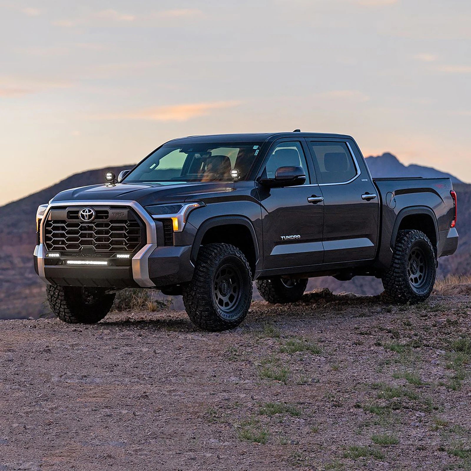 Rigid 37202 SR-Series PRO DOT SAE White Fog LED Lights Pair Kit for 22-24 Tundra