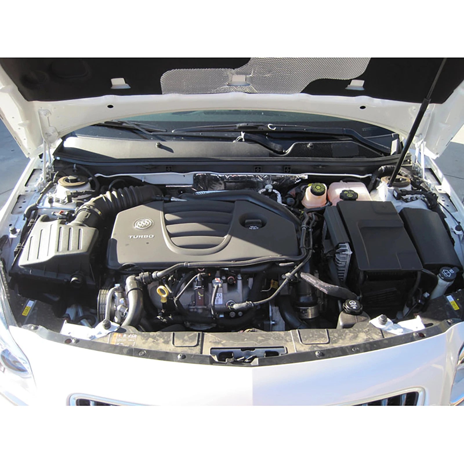 K&N Engineering Replacement Air Filter: Buick Lacrosse 2010 - 2011 / Regal 2011