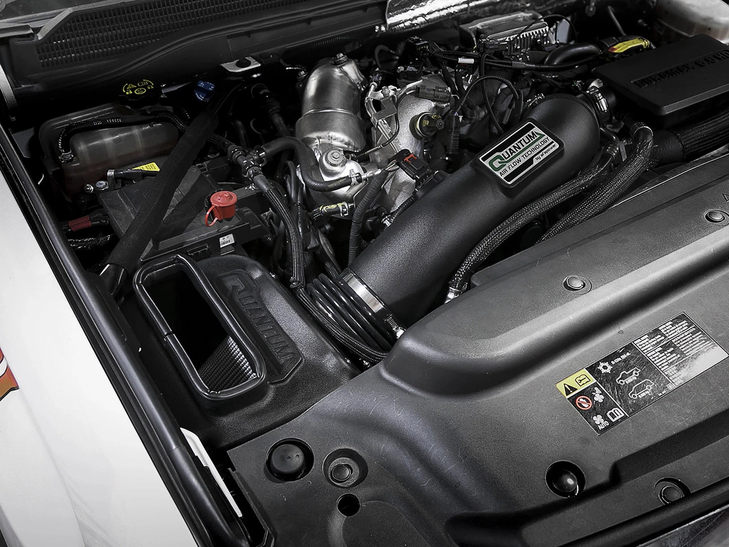aFe Quantum Pro DRY S Cold Air Intake | GM/Chevy Duramax 6.6L V8 (17-18) (53-10007D)