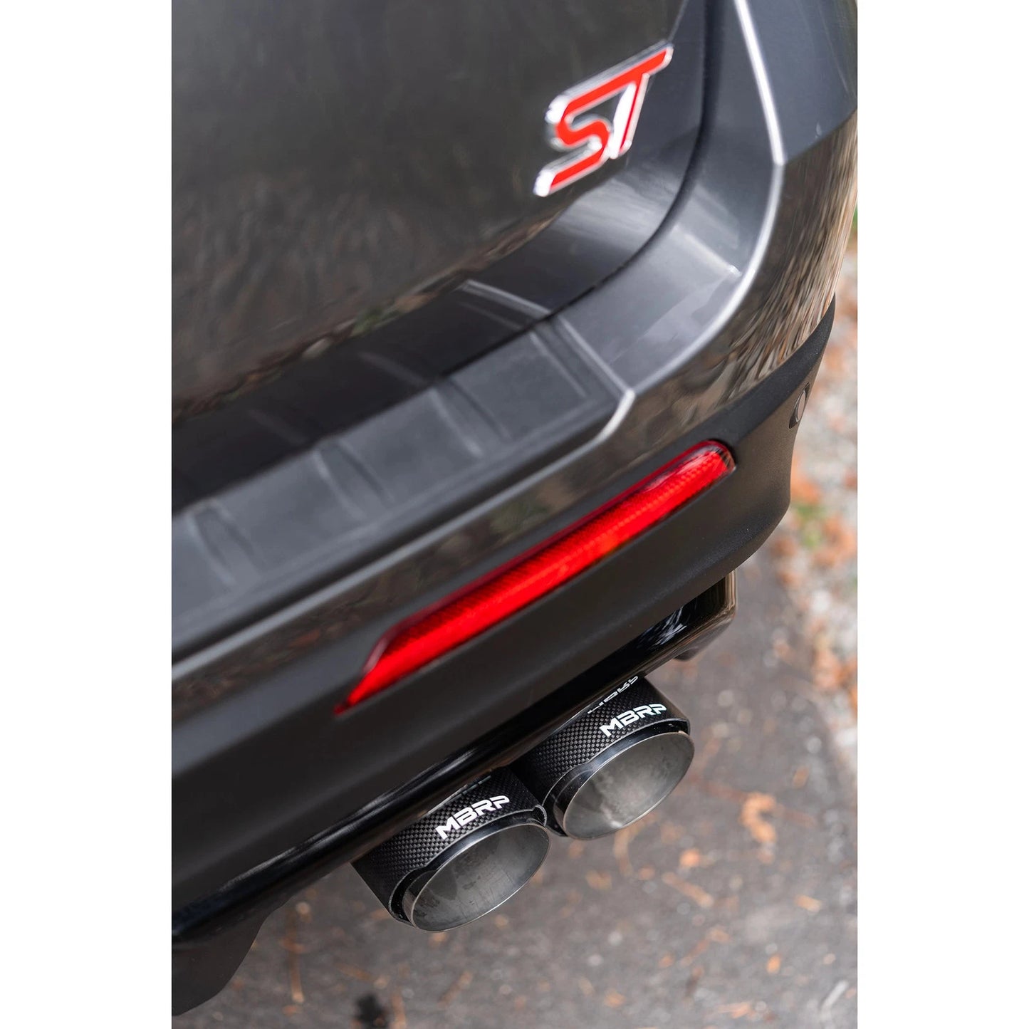 MBRP 2.5in Dual Rear Exit Axle Back w/ Quad CF Tips | Explorer ST 20-21 (S52033CF)
