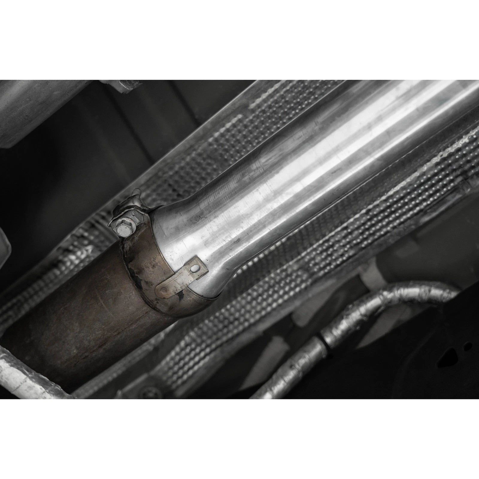 MBRP 2.5in Turn Down 3in Cat Back | Chevrolet Silverado/Sierra ZR2/AT4X 6.2L (22-23) (S5006304)