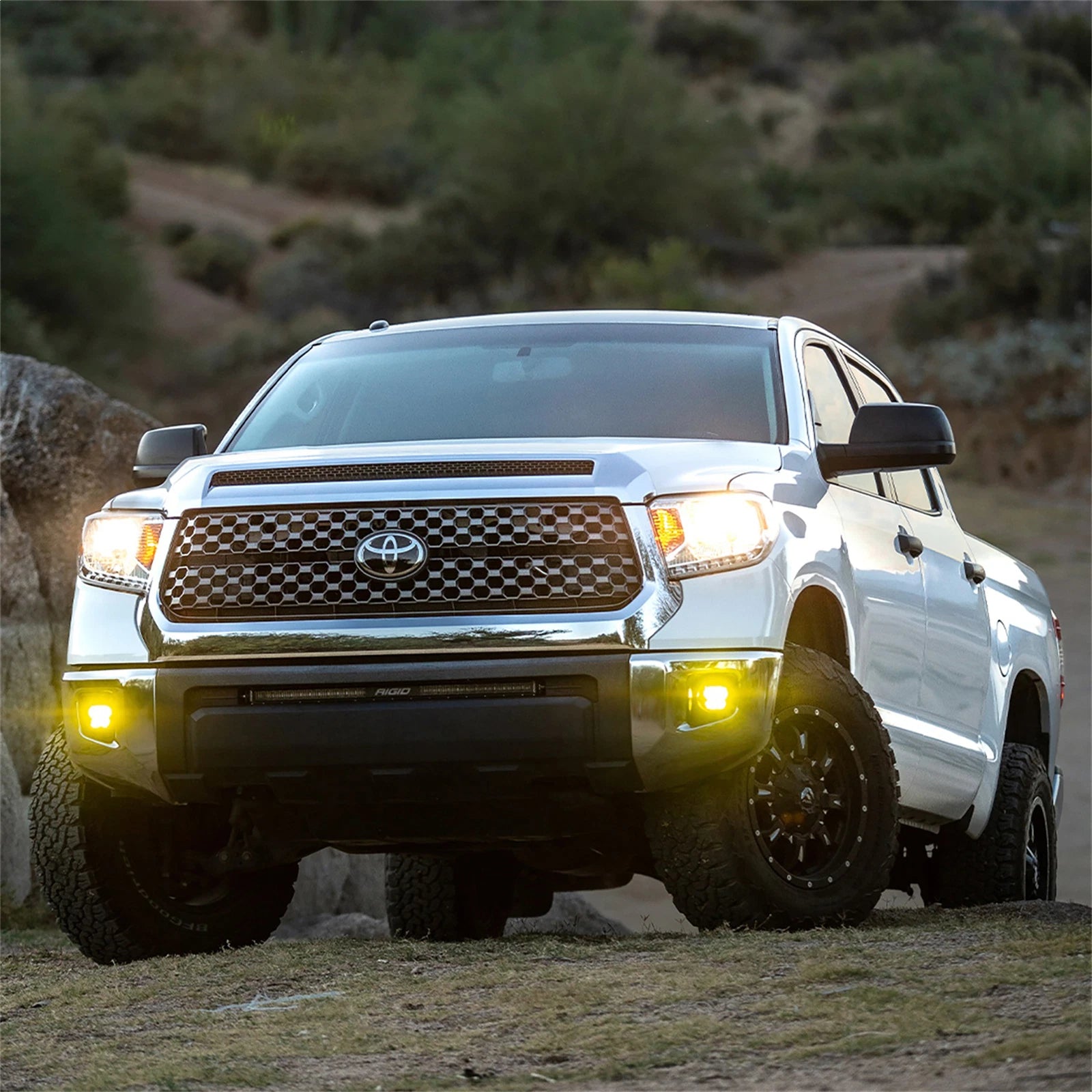 Rigid Industries 360-Series PRO SAE Fog Kit | Toyota Tundra / 4Runner / Tacoma (14+ / 16+) (37117)
