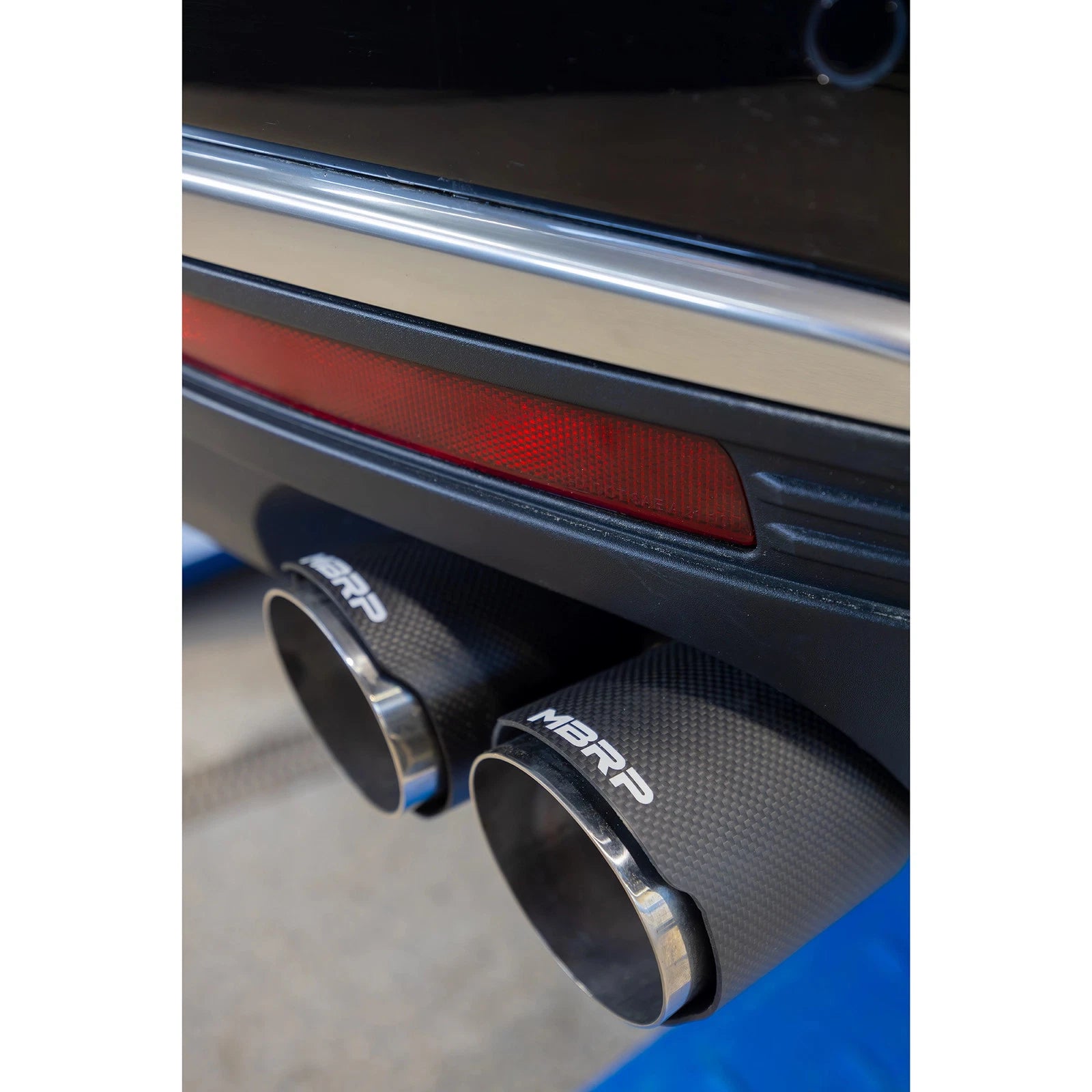 MBRP 3in Dual Split Cat-Back Exhaust w/ Quad Carbon Fiber Tips | Chevrolet Tahoe / GMC Yukon (21+) (S50573CF)