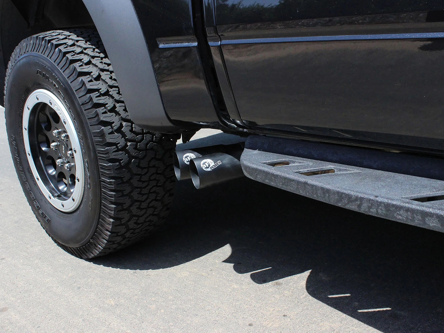 aFe 3in to 2.5in SS Front Side Exit Cat-Back Exhaust w/ Black Tip | Ford F150 (10-14) (49-43071-B)