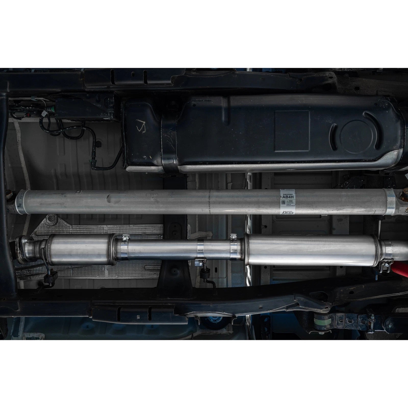 MBRP 4in Single Side Exit Pro Series T304 Exhaust | Chevy/GMC 2500/3500 HD 6.6L V8 (20) (S5093304)