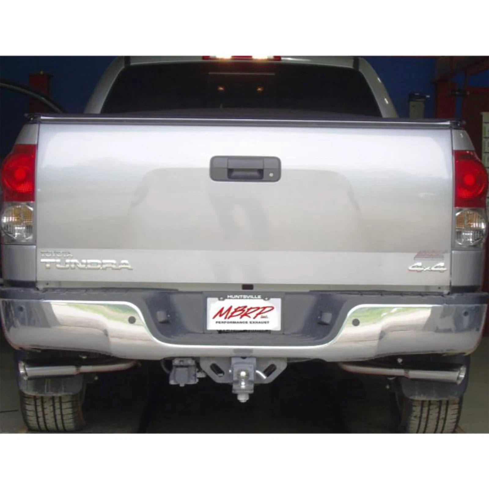 MBRP 2.5in Cat-Back Dual Split Side Exit Exhaust | Toyota Tundra 4.7L/5.7L V8 (07-09) (S5306409)