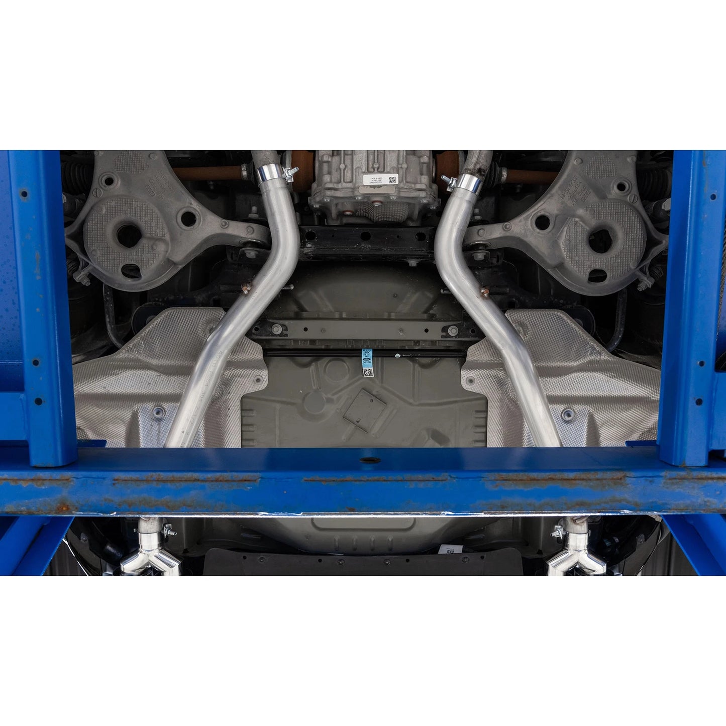 MBRP 2.5in Dual Rear Exit Axle Back Exhaust w/ Quad Tips | Ford Explorer ST 20-21 (S5203AL)