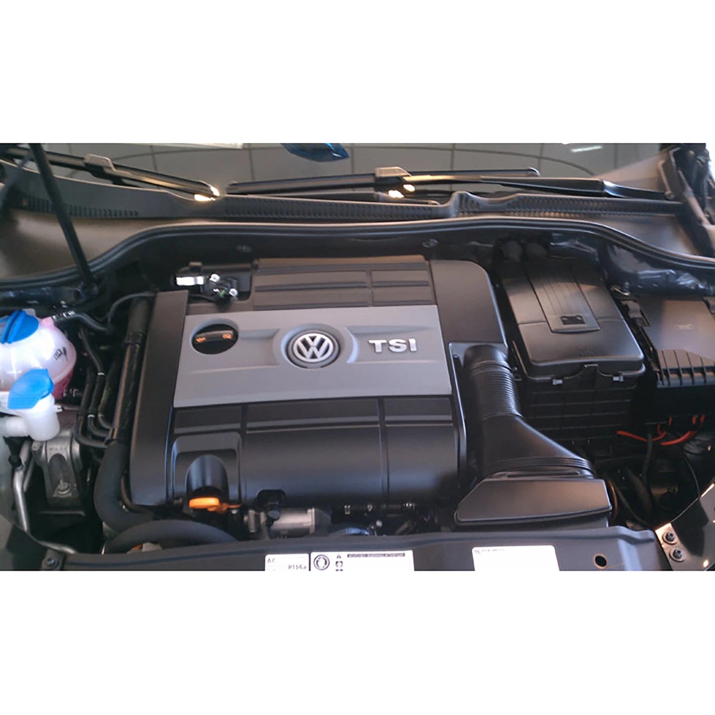 K&N Engineering Drop In Air Filter: Audi A3 2.0L-L4 (04-08) / VW Passat (05-09) / GTI (06-08)