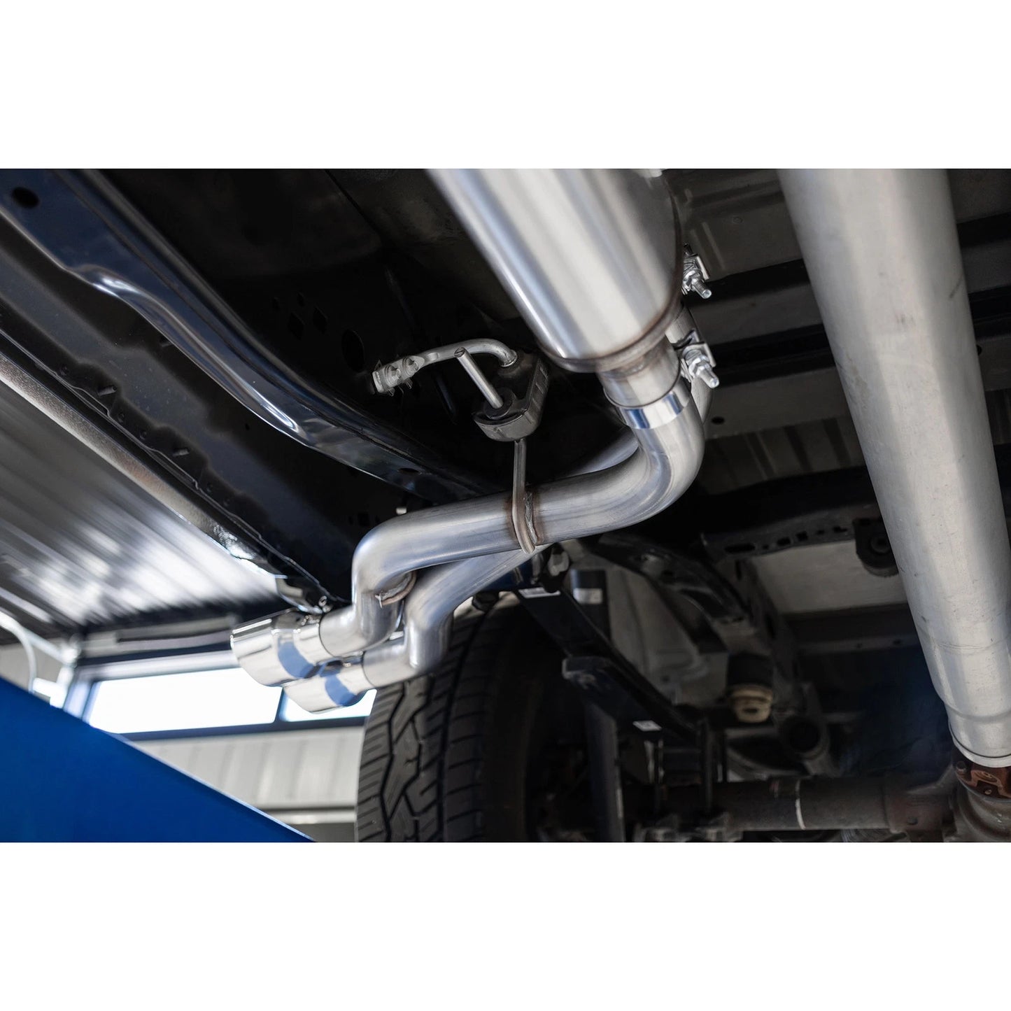MBRP Aluminized Dual Pre-Axle Cat Back Exhaust w/ 2.5in OD Tips | Ford F150 (21+) (S5219AL)