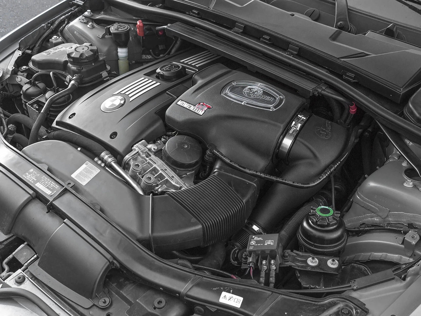 aFe Momentum Pro DRY S Intake System | BMW 335i/is/xi E90/E92/E93 (07-10) (51-76306)