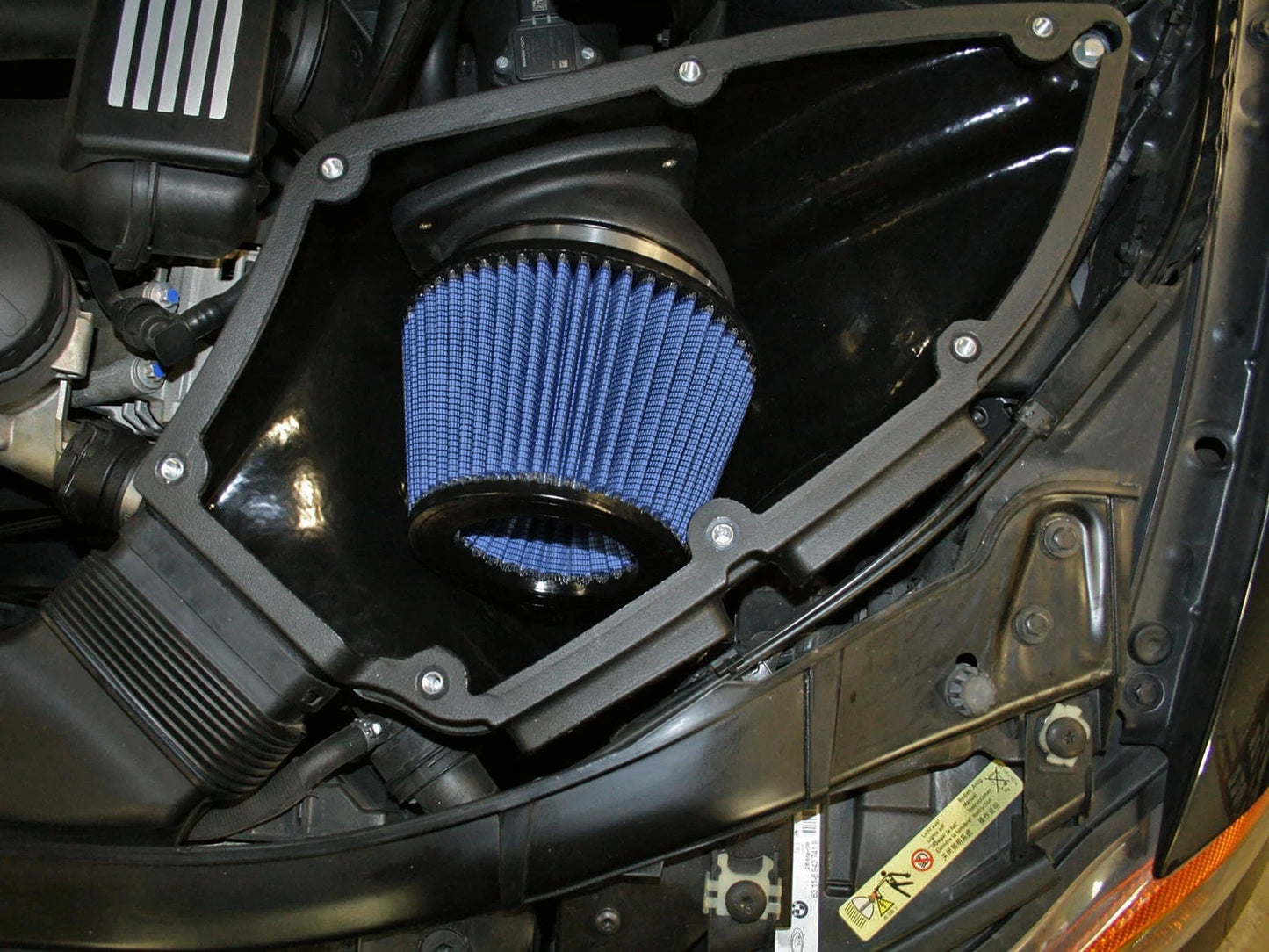 aFe Magnum FORCE Stage-2Si Cold Air Intake | BMW 3 Series E9x L6 3.0L Non-Turbo (54-81012-C)