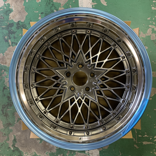 SSR Formula Mesh 14x9 -28 4x114.3 Silver