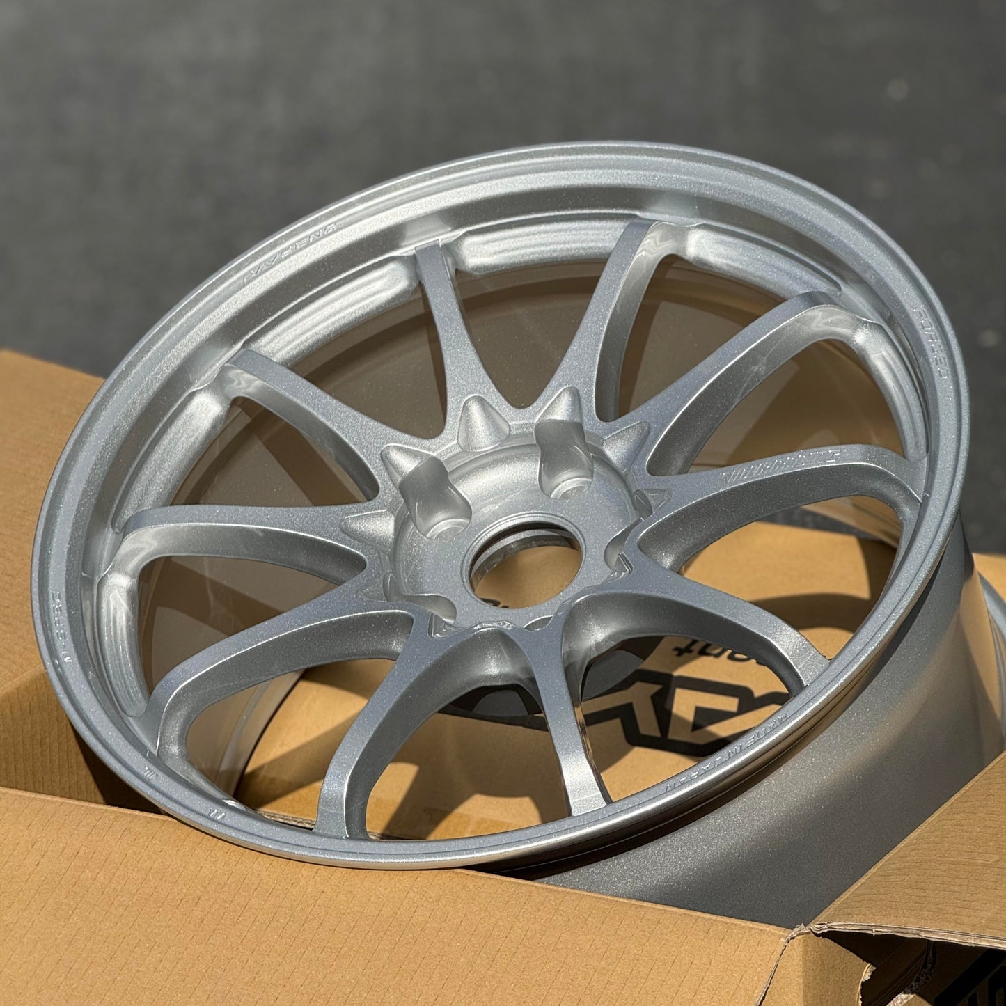 Volk Racing CE28N-Plus M-Spec 18x10 +40 5x120 Diamond Silver (SET)