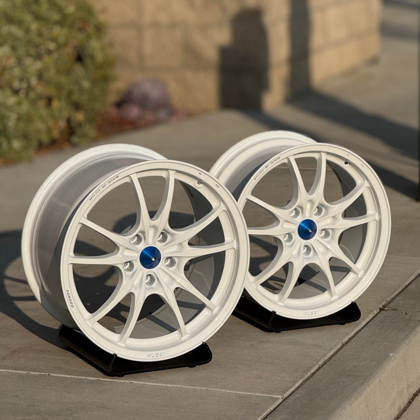 Mugen MF10 17x8.5 +40, 18x10.5 +45 5x114.3 White (SET)