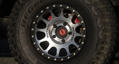 (set of 4) Method MR305 NV Machined - Matte Black Lip | 18x9" +25mm | 5x150mm Wheel