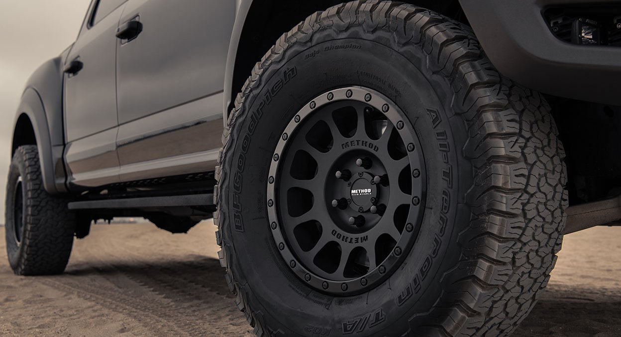 (set of 4) Method MR305 NV Double Black | 17x8.5" +0mm | 6x135mm Wheel
