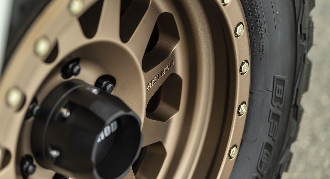 (set of 4) Method MR304 Double Standard Bronze | 17x8.5" +0mm | 5x5in Wheel