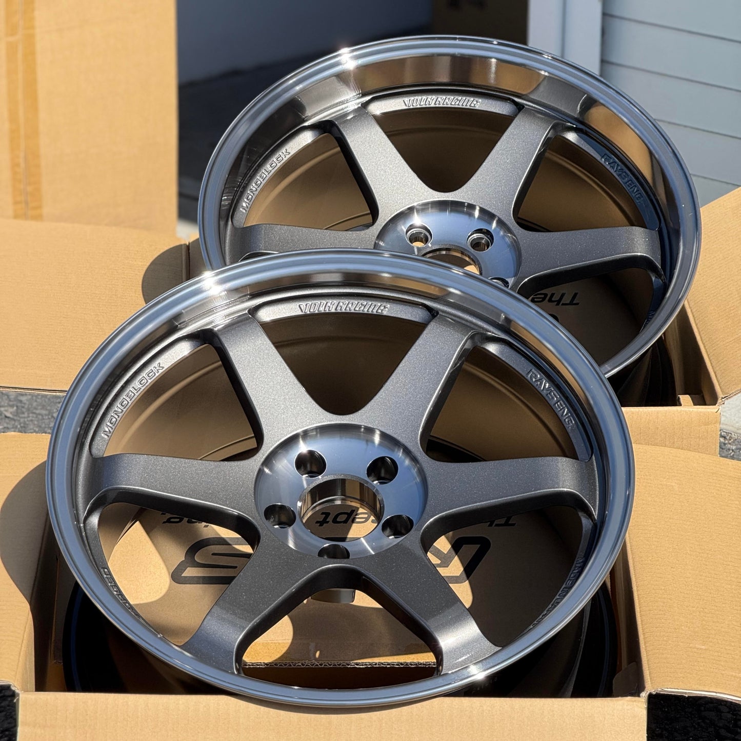 Volk Racing TE37SL 19x9.5 +22, 19x10.5 +35 5x112 Pressed Graphite (SET)