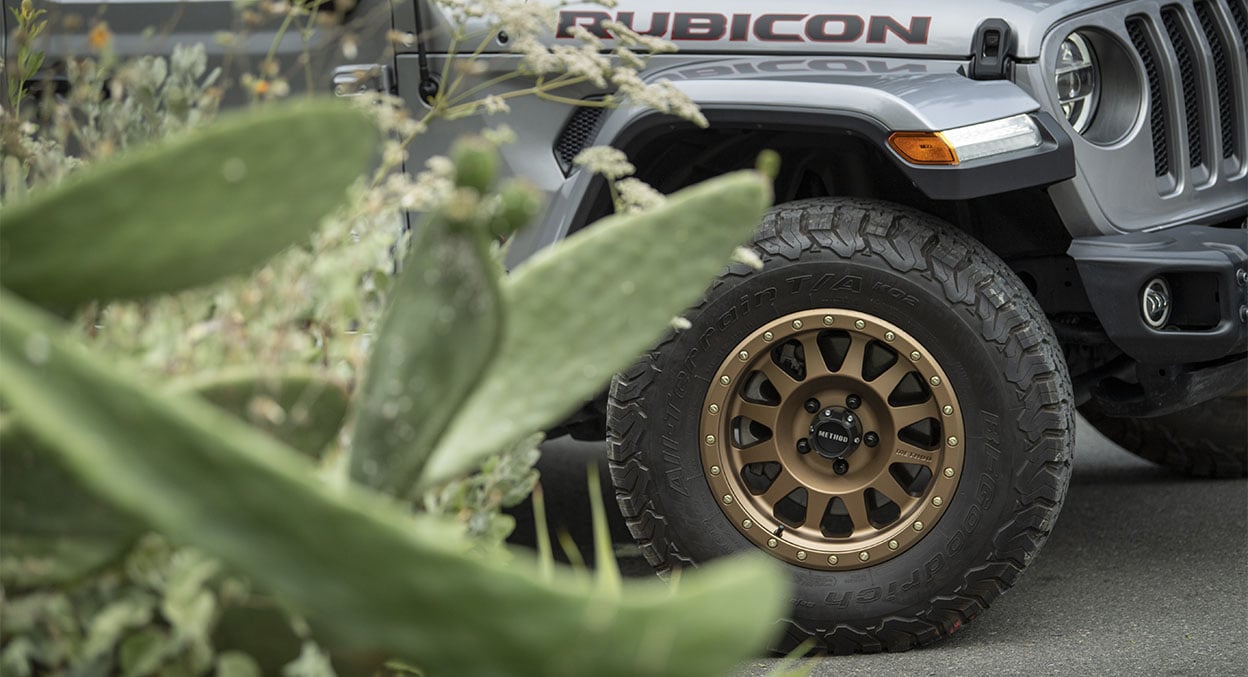 (set of 4) Method MR304 Double Standard Bronze | 17x8.5" +0mm | 6x5.5in Wheel