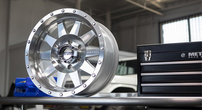 (set of 4) Method MR301 The Standard Machined | 17x8.5" +0mm | 6x5.5in Wheel