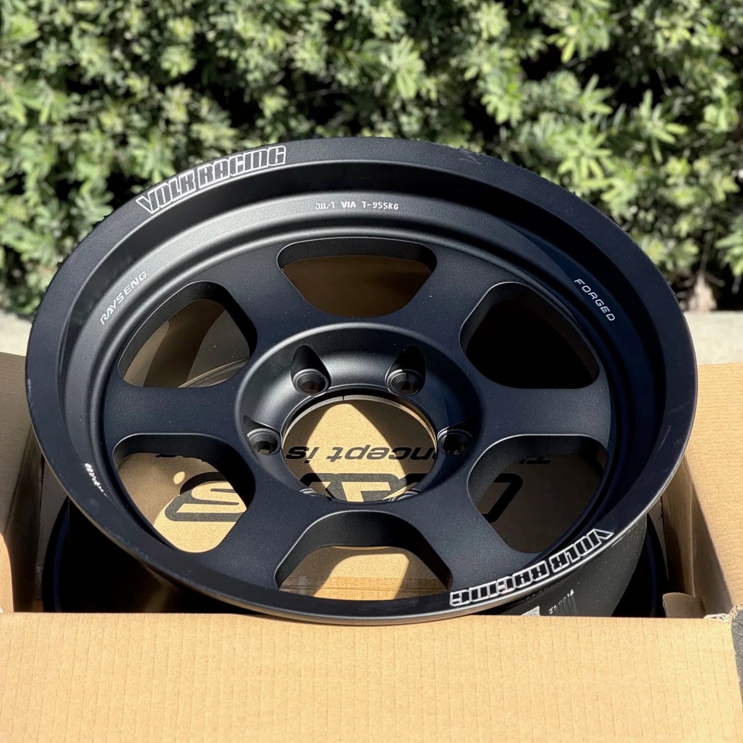 Volk Racing TE37XT M - Spec 17x8.5 +15 6x139.7 Blast Black (SET) - WheelFlip